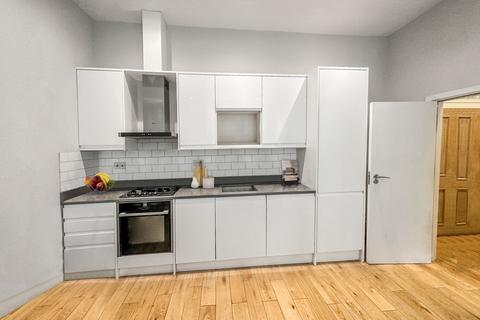 1 bedroom apartment to rent, Warwick Road, London