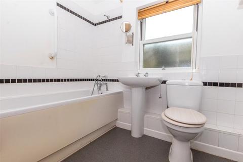 2 bedroom apartment for sale, Moorland Road, Somerset BS23