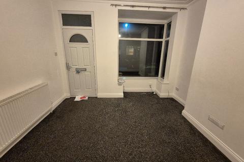 2 bedroom terraced house to rent, St. Marys Road, Smethwick