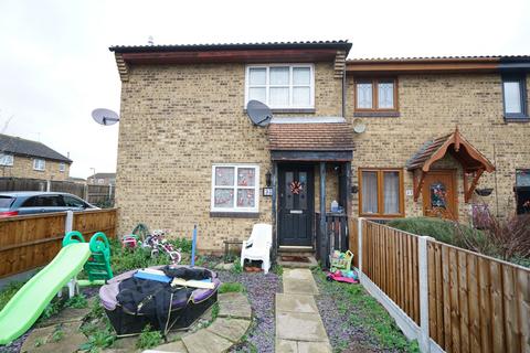 1 bedroom terraced house to rent, Kipling Avenue, Tilbury