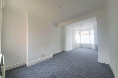 3 bedroom terraced house to rent, Northampton NN5