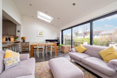 19 Kings Lane, Sutton, SM1 4NY