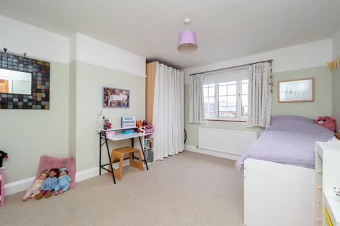 19 Kings Lane, Sutton, SM1 4NY