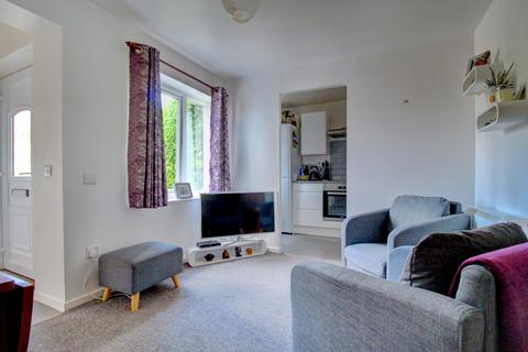 Maisonette to rent, Desborough Park Road, Buckinghamshire HP12