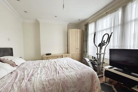 23 Durham Road, Manor Park, London, E12 5AY