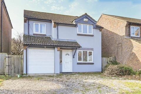 5 bedroom detached house to rent, Jade Close, London E16