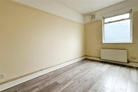 3 bedroom flat to rent, Broadway, Bexleyheath DA6