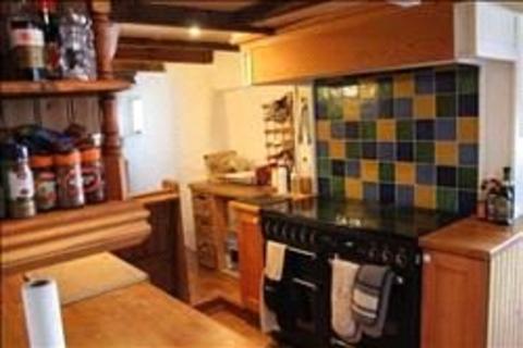 1 bedroom in a house share to rent, Lower Market Street, Cornwall TR10