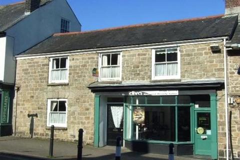 1 bedroom in a house share to rent, Lower Market Street, Cornwall TR10