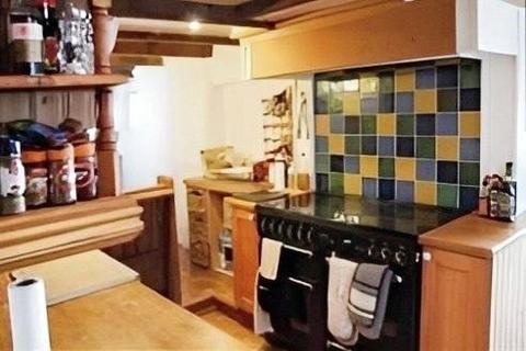 1 bedroom in a house share to rent, Lower Market Street, Cornwall TR10