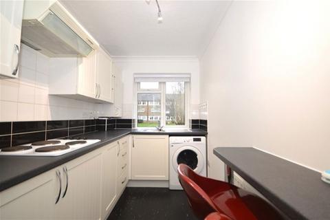 1 bedroom maisonette to rent, Hughenden Road, St Albans, Herts