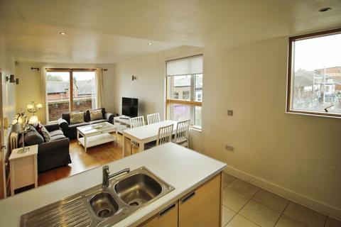 2 bedroom apartment to rent, Green Lane, Cheshire SK9