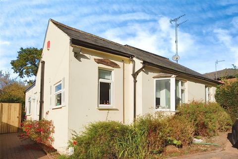 6 bedroom detached house to rent, Blays Lane, Egham TW20