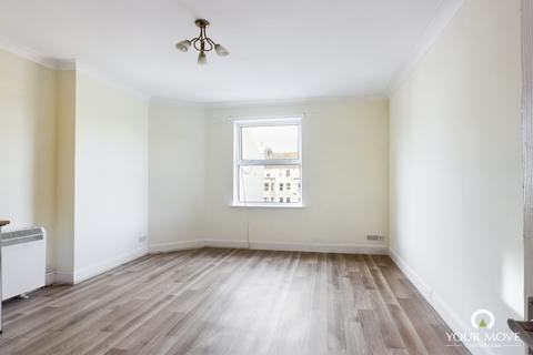 2 bedroom flat to rent, Cleveland Court Queens Parade, Margate CT9