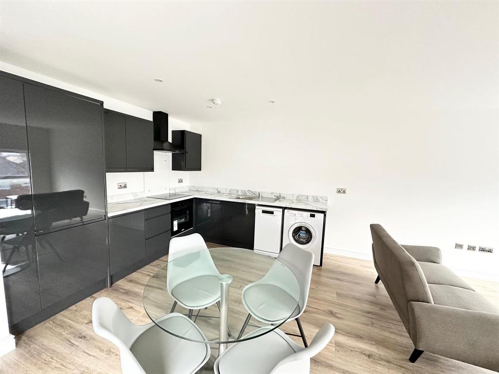 Kitchen Dining Area