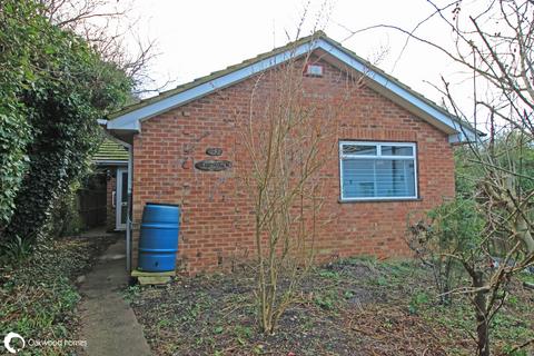 3 bedroom detached bungalow for sale, Freemans Road, Minster