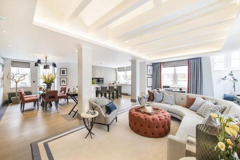 3 bedroom penthouse to rent, Southampton Street, Covent Garden, WC2E