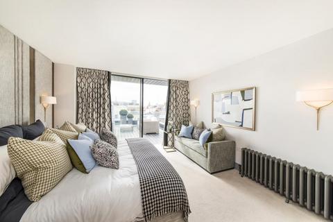 3 bedroom penthouse to rent, Southampton Street, Covent Garden, WC2E