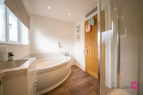 16 Bentham Road, Culcheth, Warrington, WA3 5EQ
