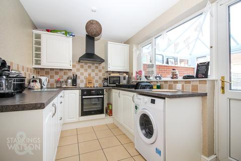 2 bedroom semi-detached house for sale, Gunton Road, Norwich NR14