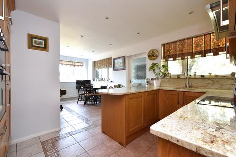 3 bedroom detached bungalow for sale, Hillcrest Road Biggin Hill TN16