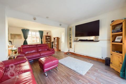 4 bedroom cottage for sale, The Windle, Acle, Norwich