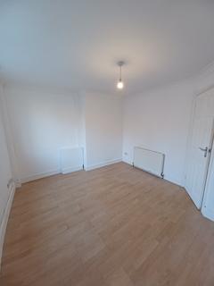 2 bedroom ground floor flat to rent, Hankinson Road, Bournemouth BH9