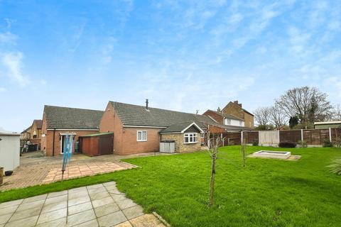 2 bedroom bungalow for sale, Pond Street, Great Gonerby, NG31