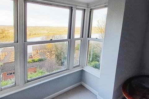 1 bedroom apartment for sale, St. Margarets Street, Rochester