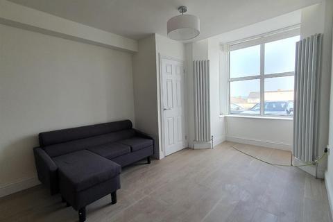 2 bedroom flat to rent, Bay View Terrace, Newquay TR7