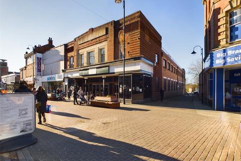 Retail property (high street) to rent, High Street, Kettering, Northamptonshire, NN16