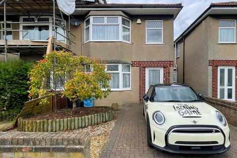 4 bedroom house to rent, Symington Road, Bristol BS16