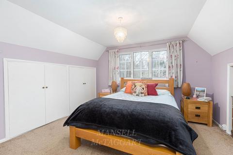Brookside Priory Road, Forest Row, RH18 5HF
