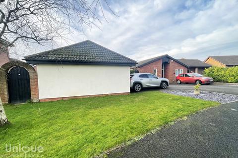 3 bedroom bungalow for sale, Hill Crescent, Newton-With-Scales PR4