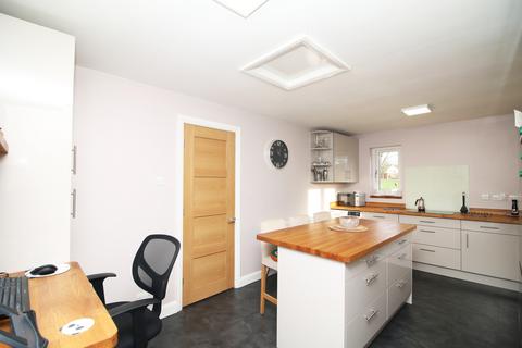 3 bedroom bungalow for sale, Hill Crescent, Newton-With-Scales PR4