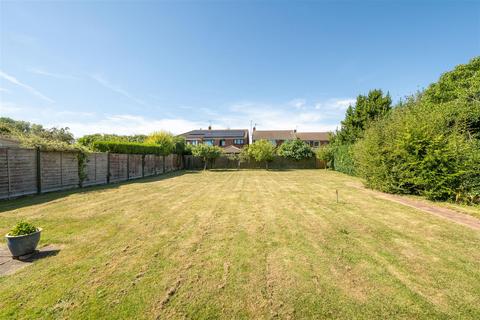 4 bedroom detached house for sale, Royal Oak Lane, Pirton, Hitchin