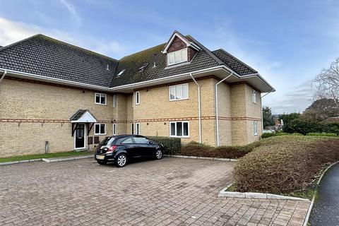 2 bedroom apartment for sale, Lulworth Close, Poole BH15