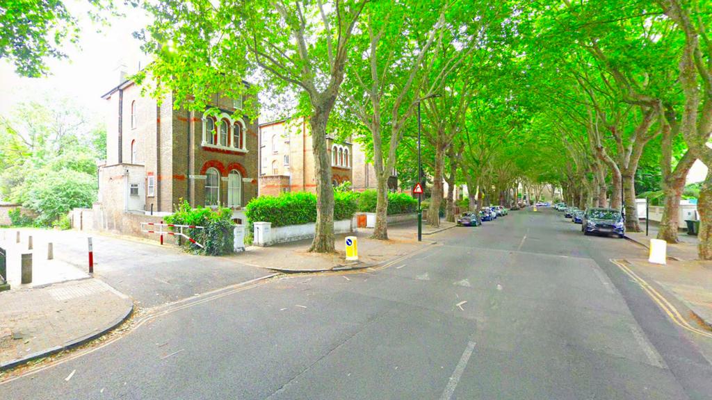 Spacious Victorian Apartment