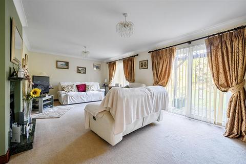 2 bedroom detached house for sale, Jackson Close, Devizes