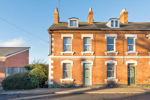 2 bedroom end of terrace house for sale, Belle Vue Road, Gloucestershire GL5