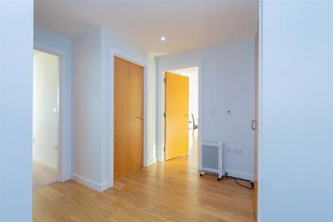 2 bedroom flat for sale, Railway Terrace, Slough