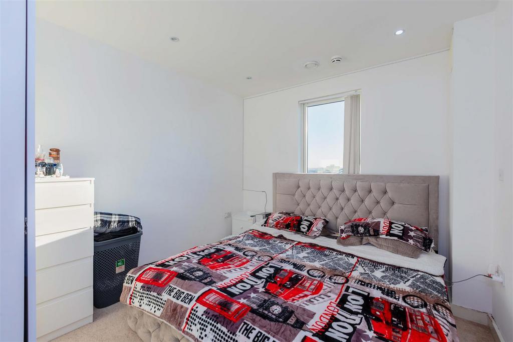 108 Lexington Apt-10.jpg