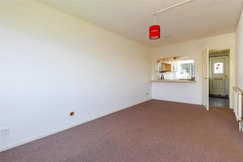 1 bedroom flat for sale, St. Nicholas Close, Barry