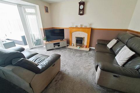 3 bedroom detached house for sale, Kingfisher Close, Sheldon, Birmingham