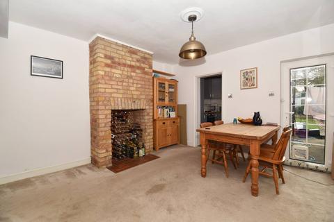 4 bedroom semi-detached house to rent, Albany Road, Hersham, KT12