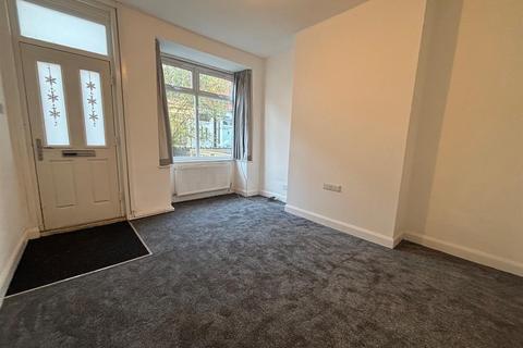 2 bedroom terraced house to rent, Woodbine Villas, Reynoldson Street, Hull