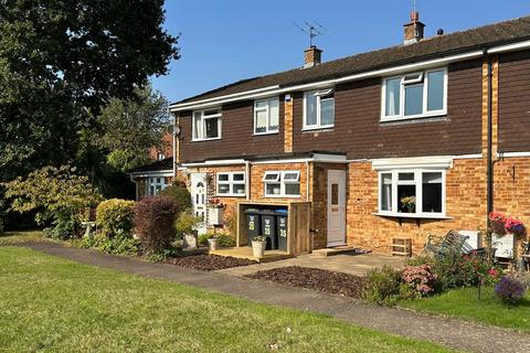 3 bedroom terraced house for sale, Howard Agne Close, Bovingdon HP3