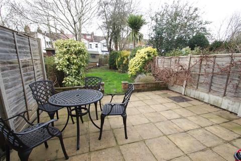 2 bedroom terraced house to rent, Bethel Road, Welling DA16