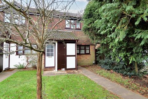 1 bedroom ground floor maisonette for sale, Lindley Road, Walton-on-Thames KT12