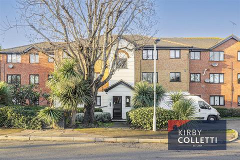 1 bedroom apartment for sale, Parrotts Field, Hoddesdon